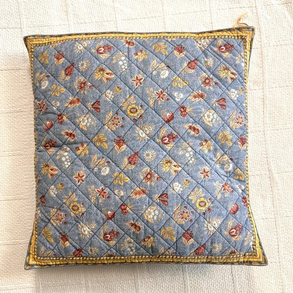 VTG Valdrome France Quilted Floral Throw Pillows Set Yellow‎ Blue Cottagecore